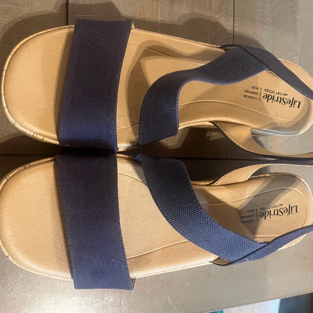 Lifestride Wedge Navy Sandals: 8.5W